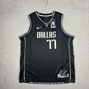 Nike Luka Doncic Jersey Men’s 2XL Dallas Mavericks Select Rookie Of The Year